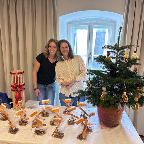 Verkauf beim Adventhogascht