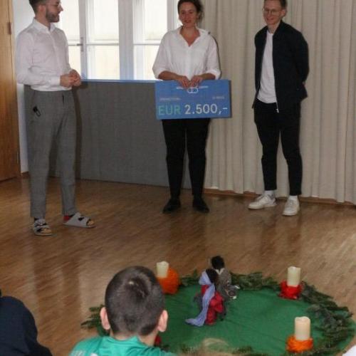 Spendeübergabe