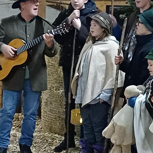 Anklöpfeln bei Schritt für Schritt