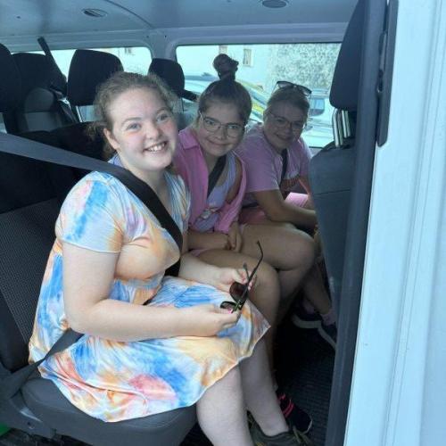 Mädels im Bus
