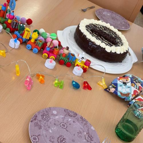 Kuchen und Tischdeko
