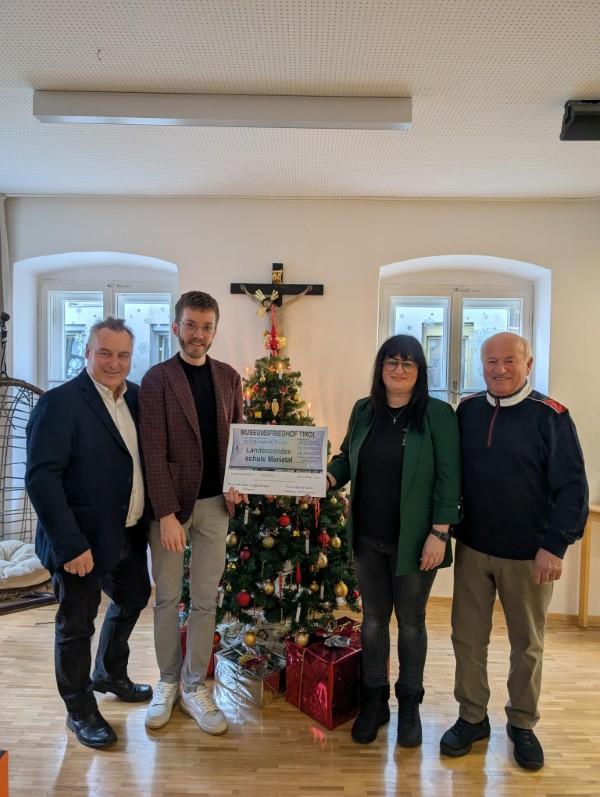 Spendenübergabe Museumsfriedhof Kramsach